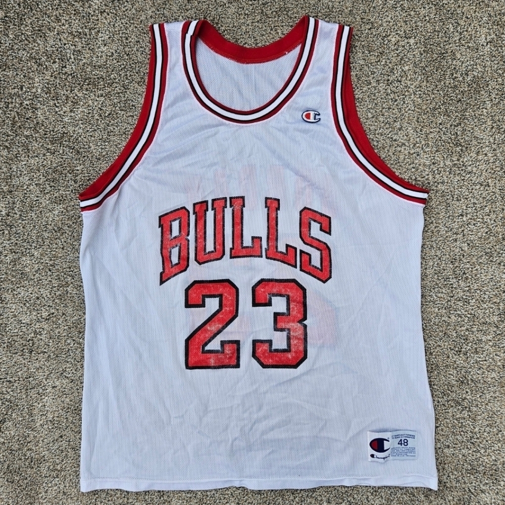 Chicago Bulls Michael Jordan #23 Champion Basketball Team Jersey Men Size 48 VTG